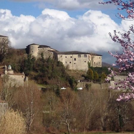 Ai Chiosi Affittacamere Pontremoli Exterior foto