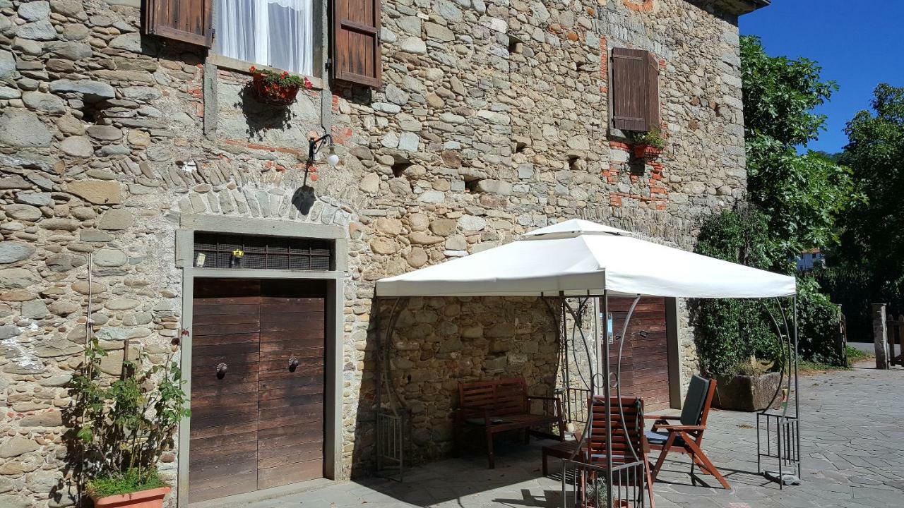 Ai Chiosi Affittacamere Pontremoli Exterior foto