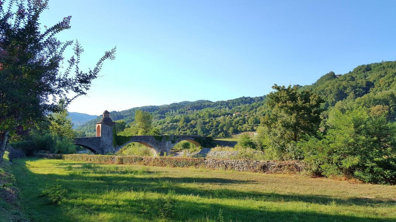 Ai Chiosi Affittacamere Pontremoli Exterior foto