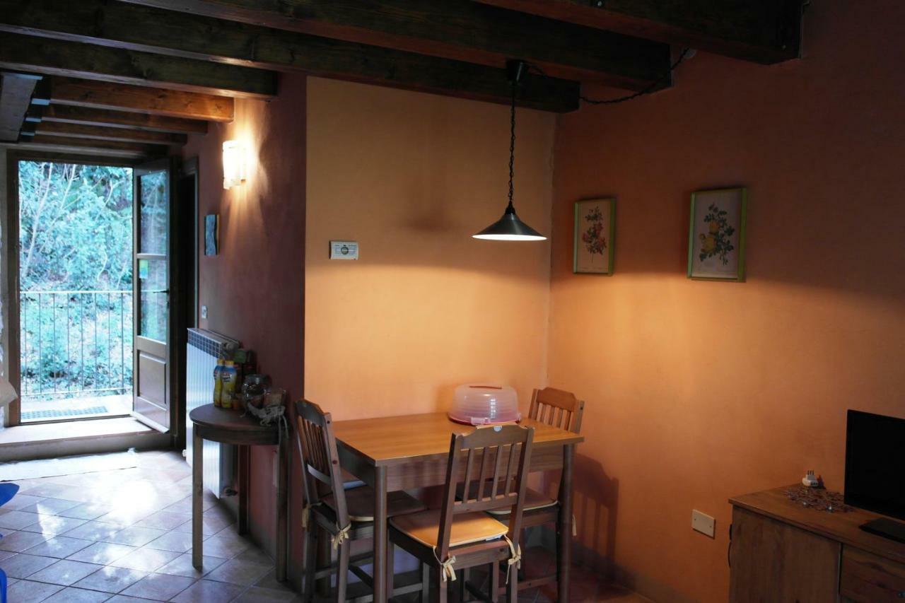 Ai Chiosi Affittacamere Pontremoli Exterior foto